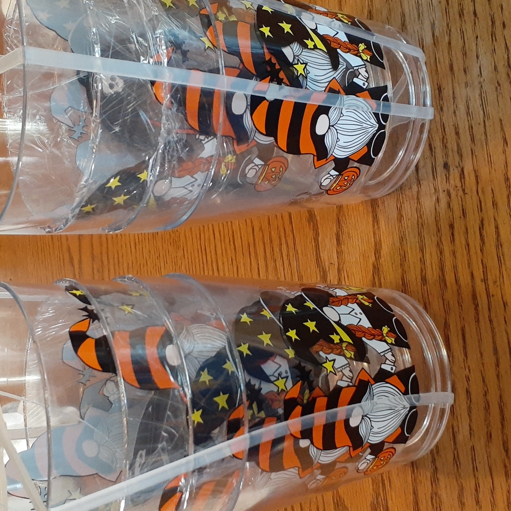 A set of 8 tumblers.
